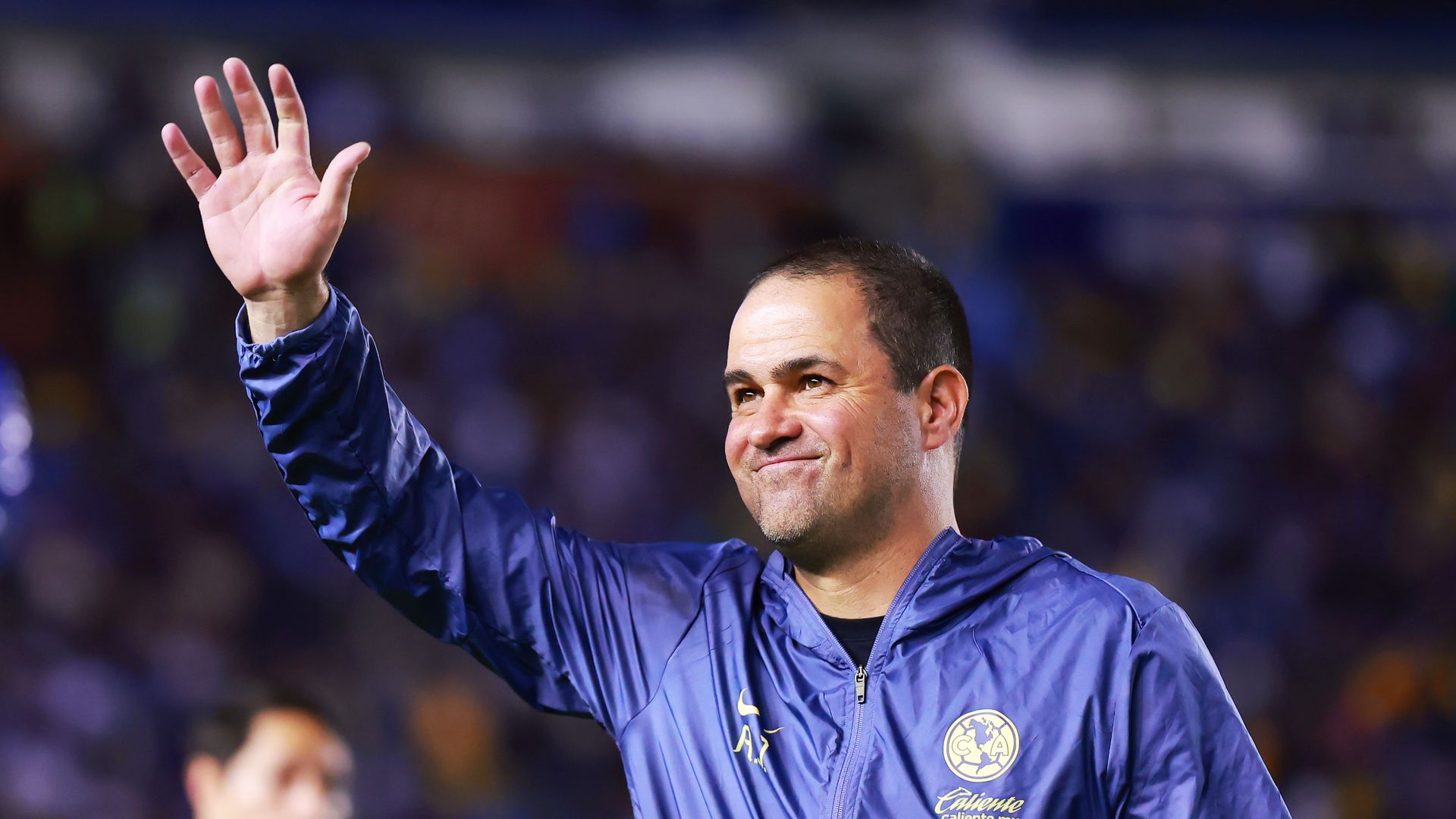 André Jardine durante un partido de Liga MX con el América